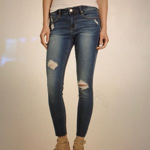 Women’s Articles of Society jeans size 31